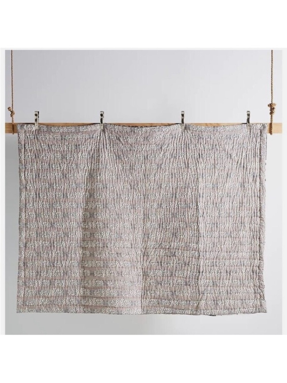 Marvele Anthropologie Bed
Blanket NWOT - Picture 2 of 7